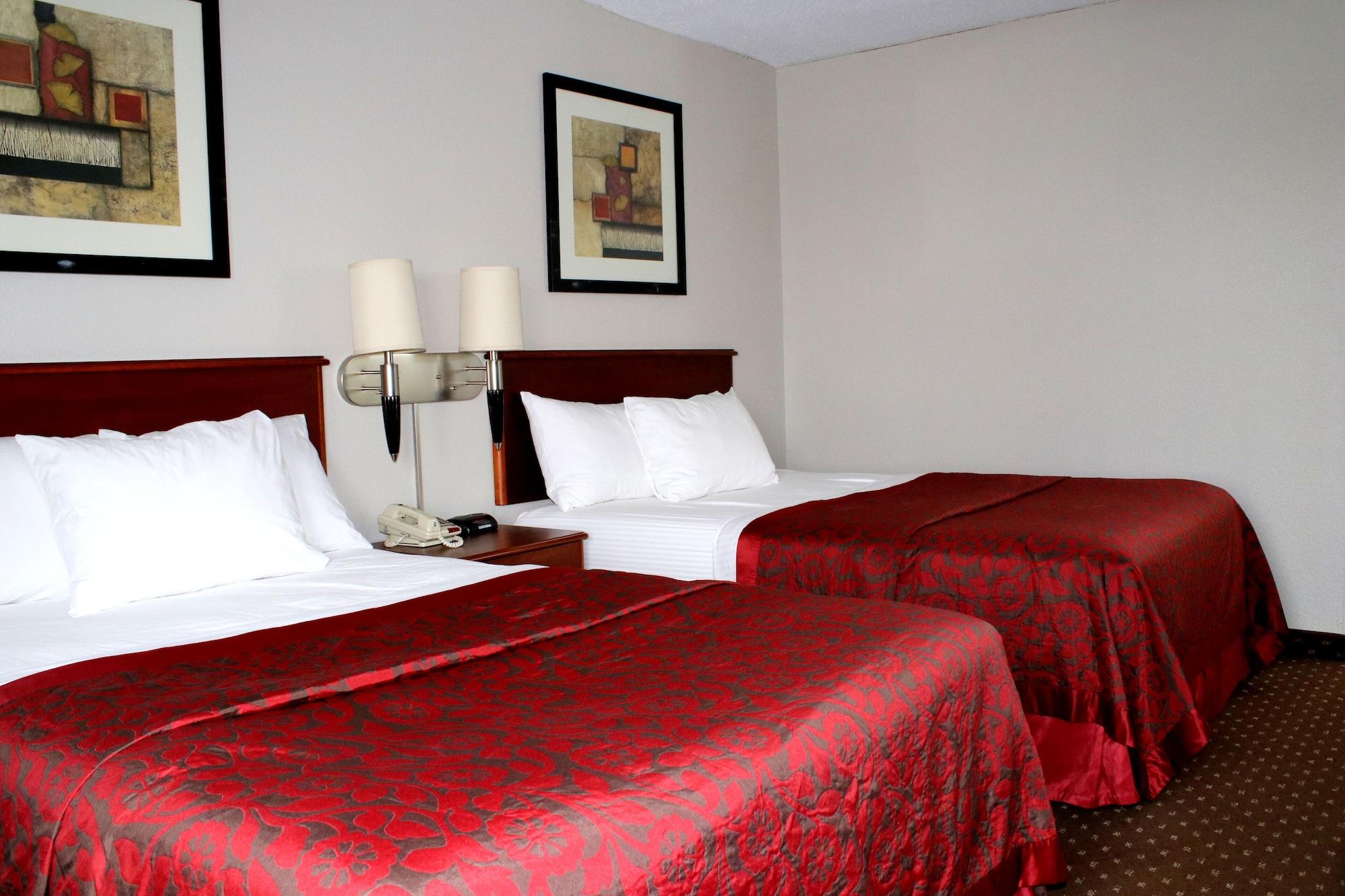 Days Inn & Suites By Wyndham Bloomington/Normal Il Bagian luar foto