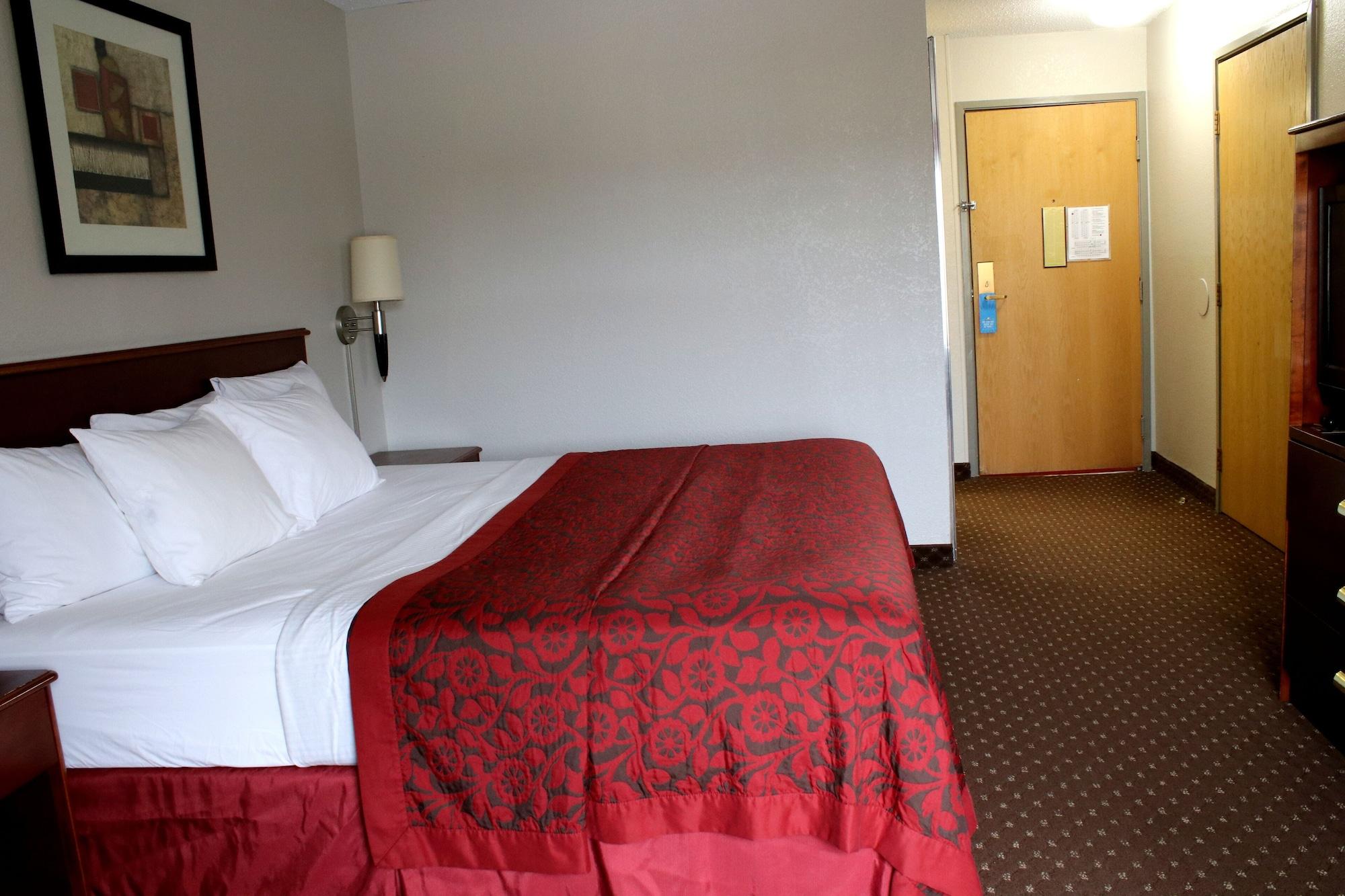 Days Inn & Suites By Wyndham Bloomington/Normal Il Bagian luar foto