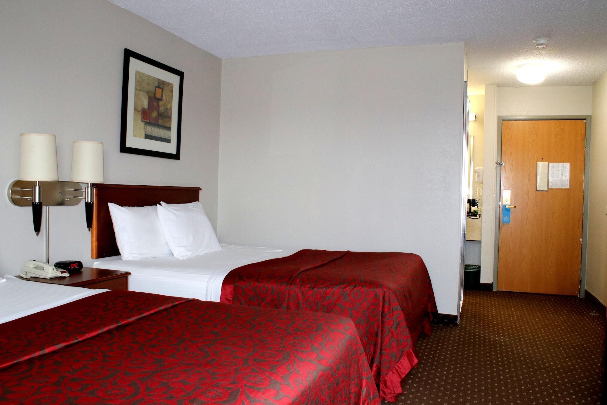 Days Inn & Suites By Wyndham Bloomington/Normal Il Bagian luar foto